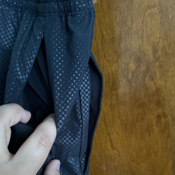 NWT/ Peloton men shorts size Large - Picture 4 of 5